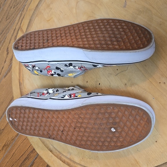 VANS DIsney Mickey Mouse slides - Picture 3 of 5